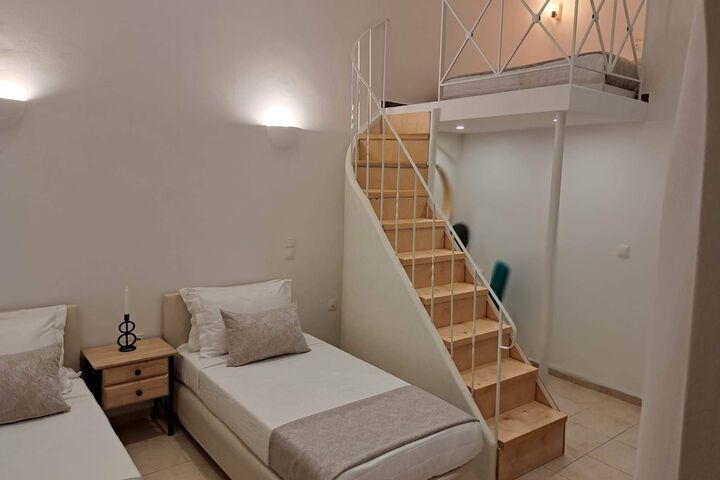 Room 27 of 123