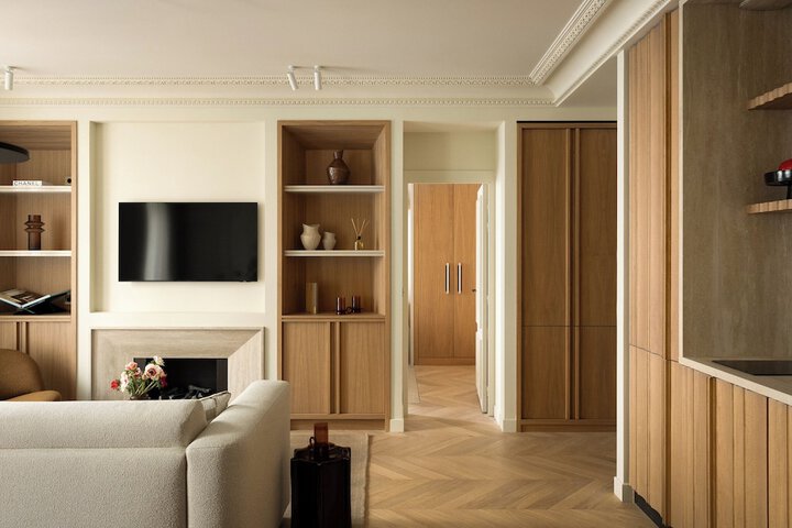 Room 52 of 96
