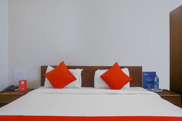 Room 9 of 20