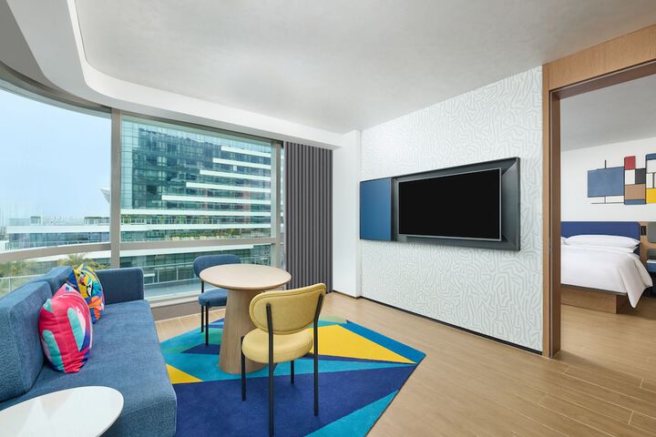 Room 14 of 30