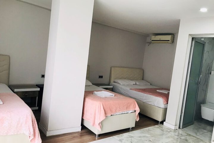 Room 34 of 40