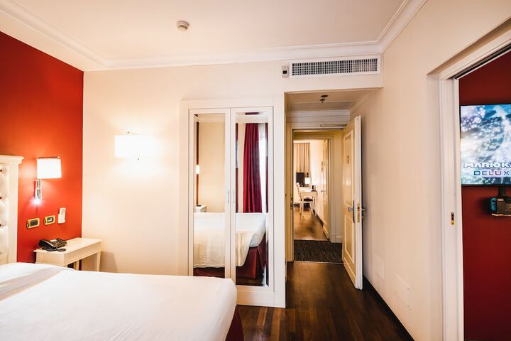 Room 31 of 185
