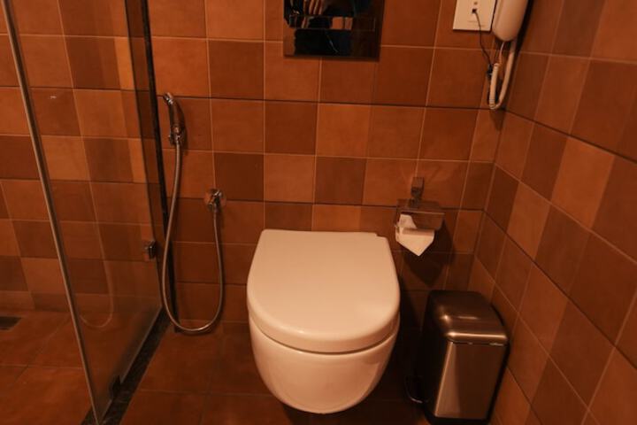 Room 70 of 149
