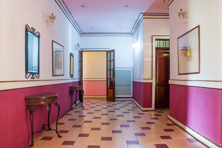 Ballroom/Hall 37 of 47