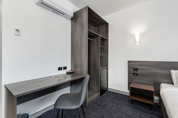 Room 14 of 35