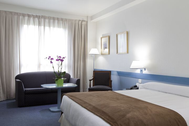 Room 4 of 44