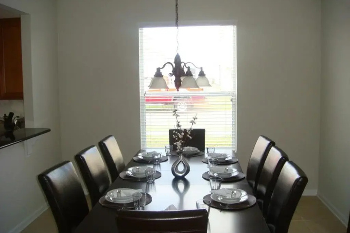 Dining 10 of 10