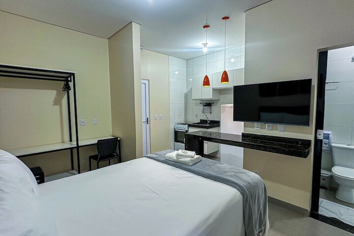 Room 6 of 35