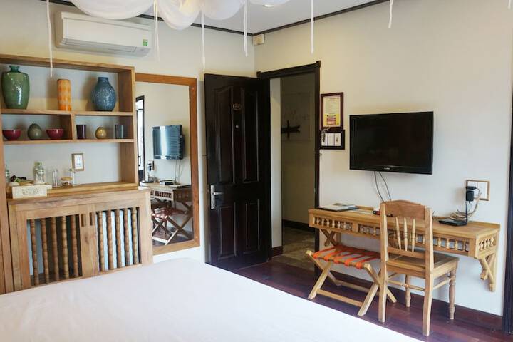 Room 5 of 57