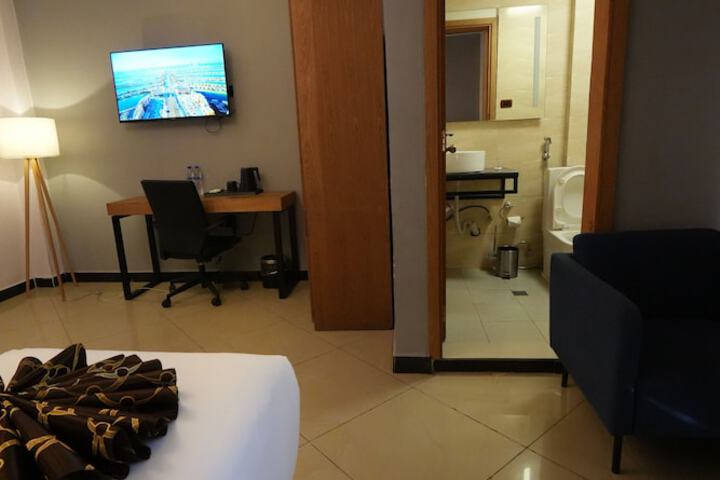 Room 49 of 173