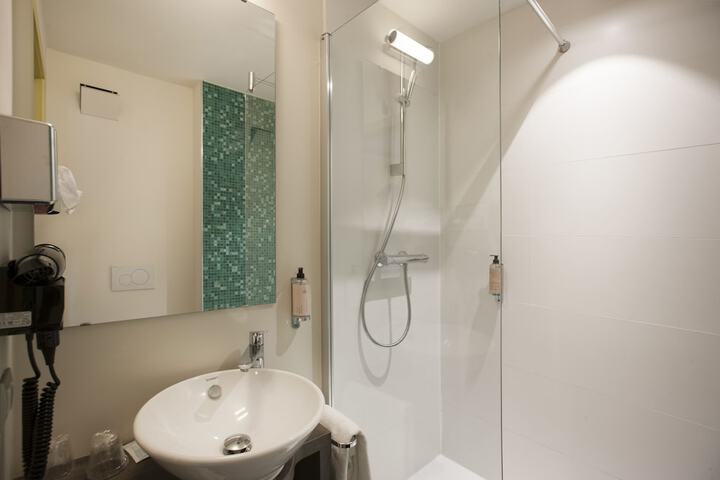 Clean Restrooms