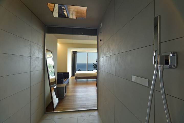 Room 60 of 75