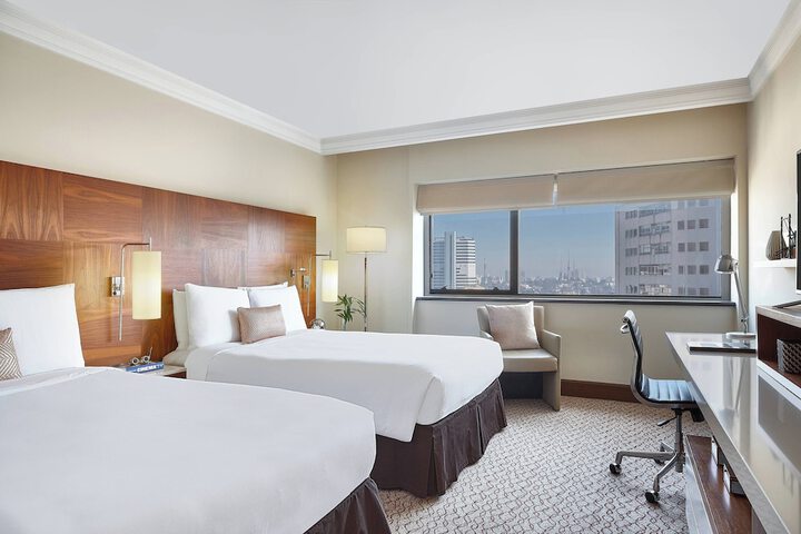Room 42 of 184