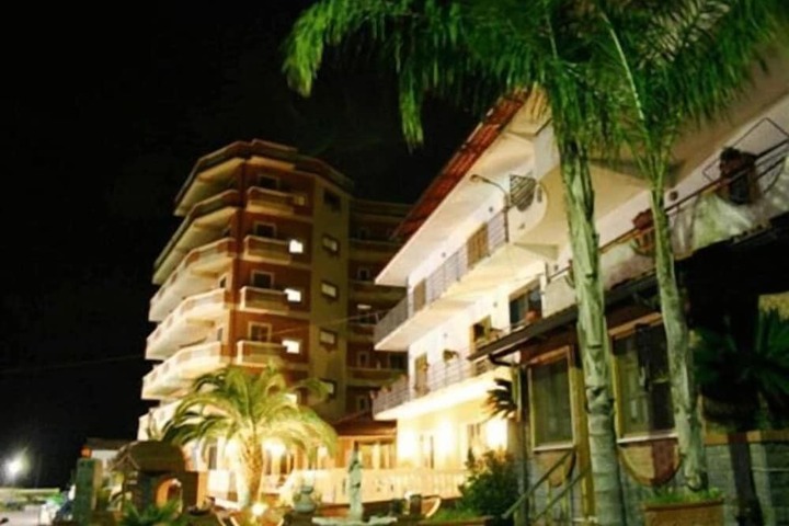 Hotel 27 of 30