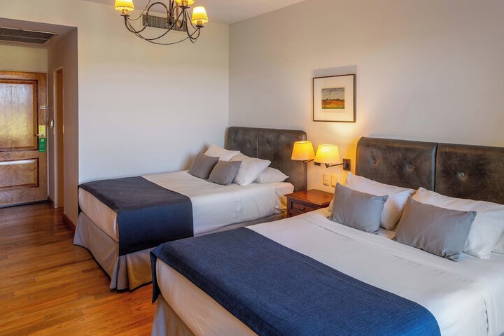 Room 15 of 40