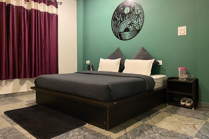Room 37 of 53