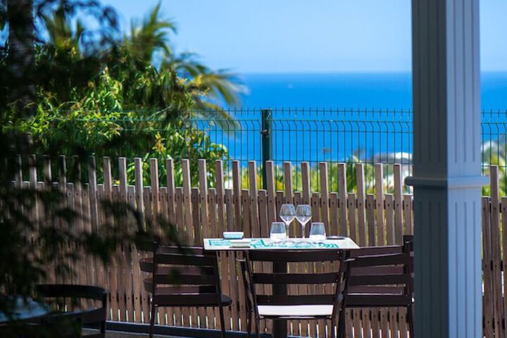 Dining Photos