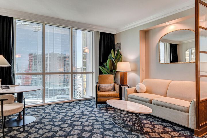 Room 250 of 438