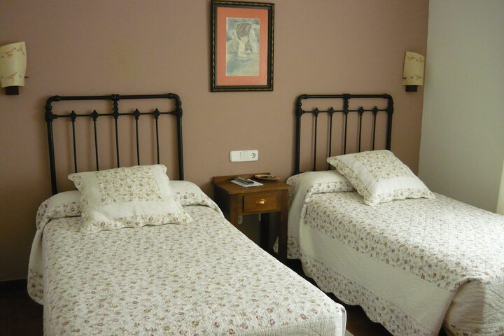 Room 8 of 37