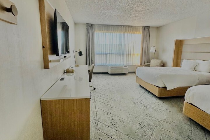Room 6 of 29