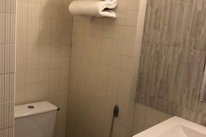 Room 14 of 25