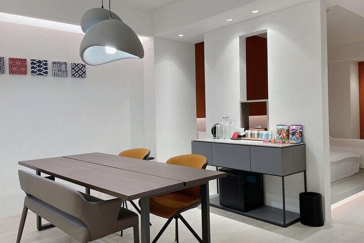 Room 20 of 63