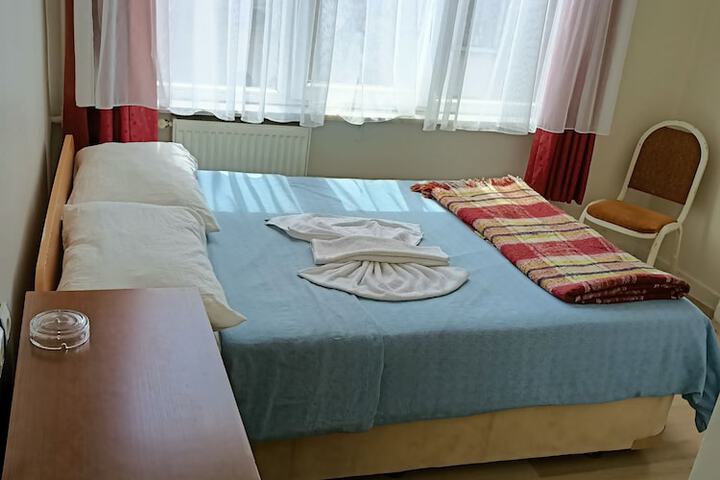 Room 11 of 15