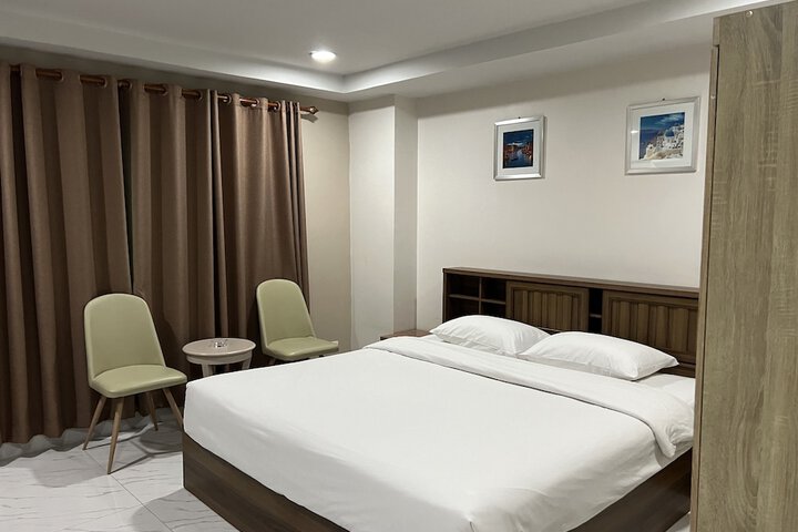 Room 27 of 149