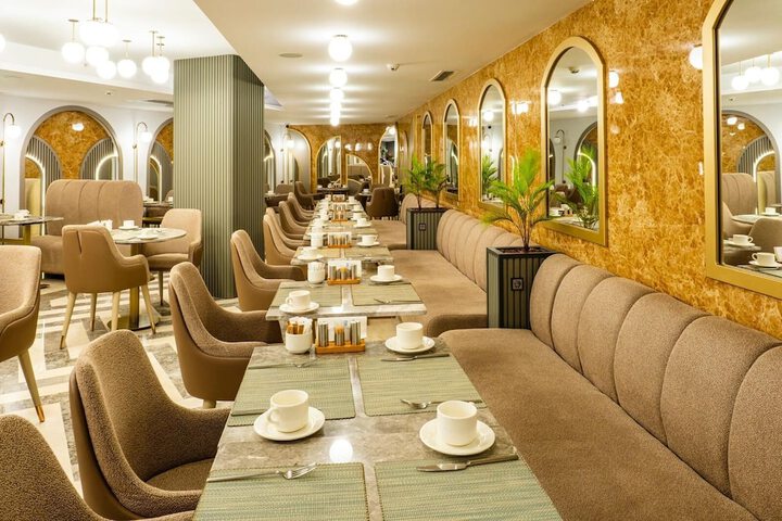Dining 50 of 80