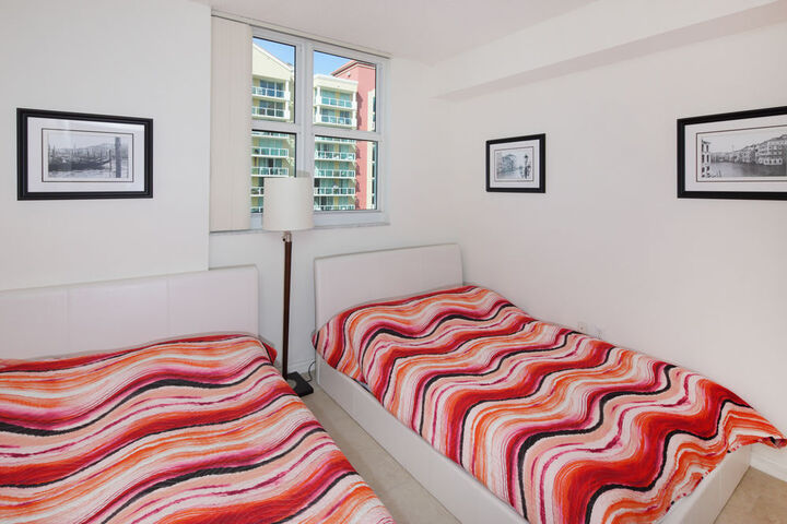 Room 22 of 79
