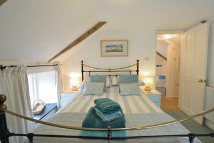 Room 11 of 26