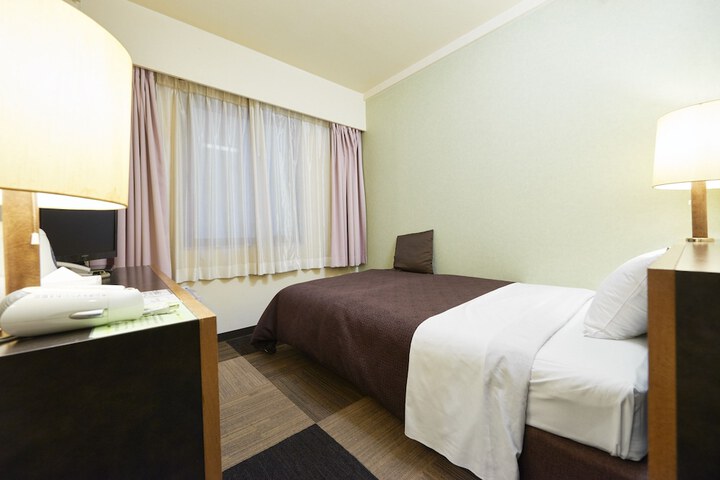 Room 3 of 31