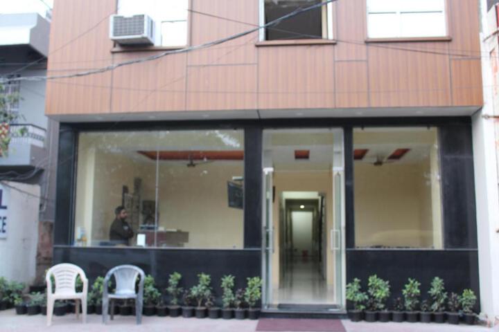 Hotel Balaji Palace