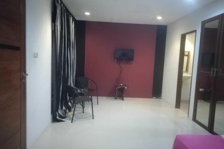 EXPRESS O 91581 Starla Spa & Home Stay