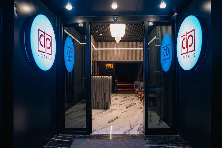 Hotel 80 of 86