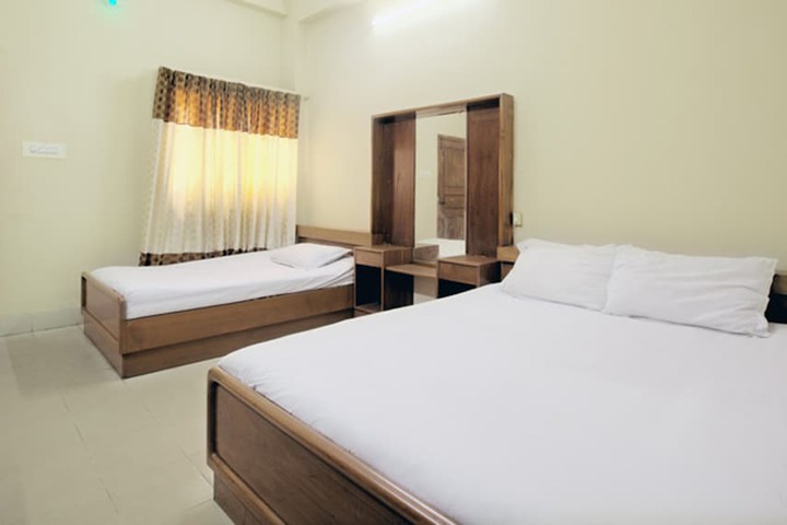Room 11 of 29
