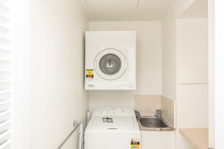 Laundry 28 of 59
