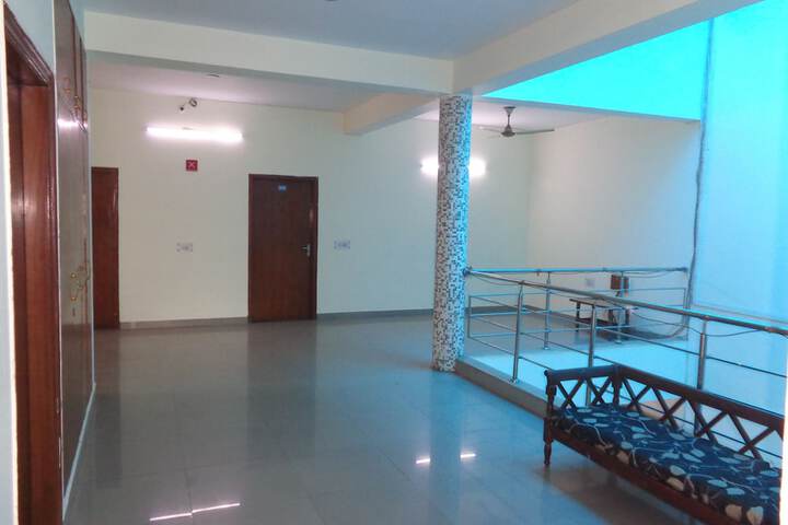 Room 20 of 31