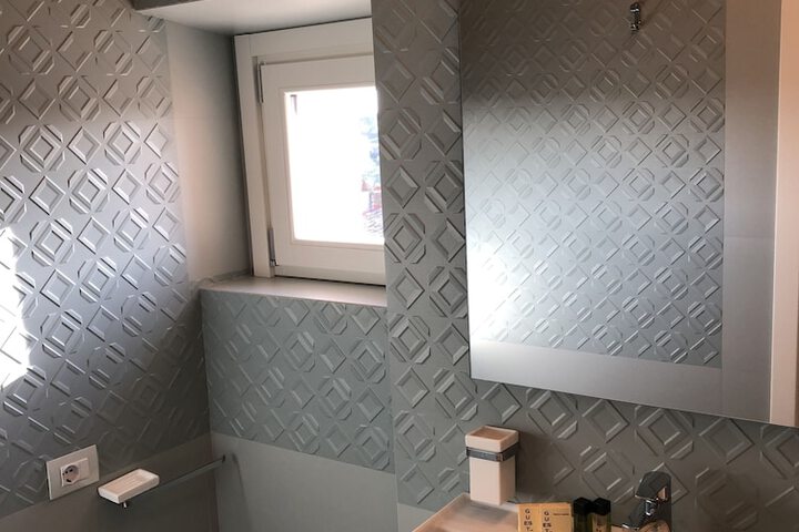Room 55 of 68