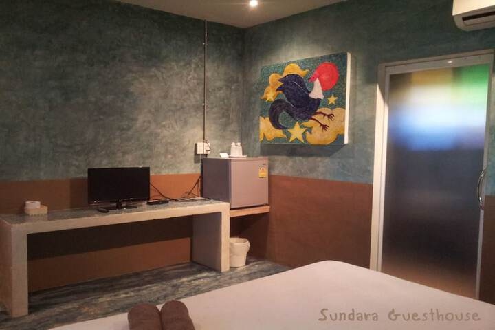 Room 12 of 20