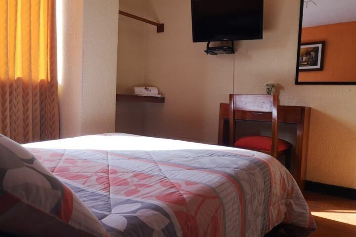 Room 12 of 18