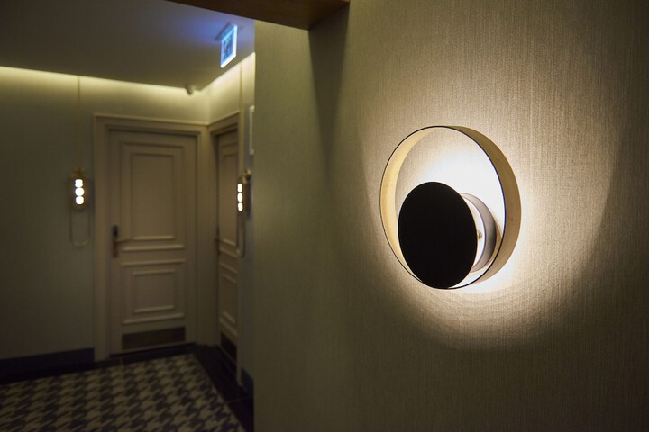 Room 16 of 32