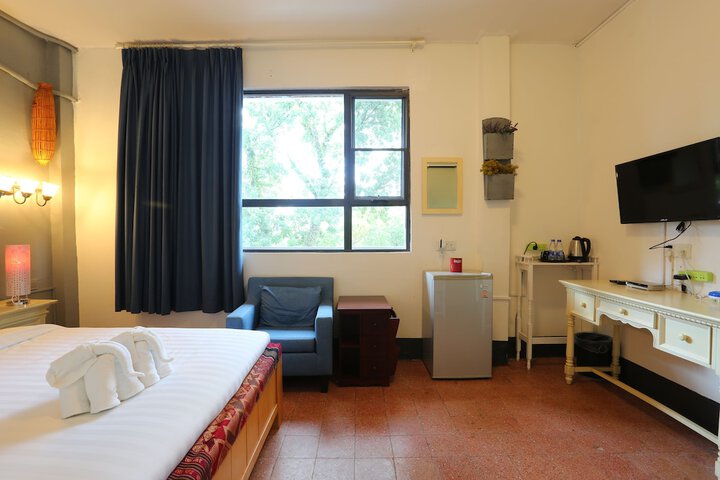 Room 4 of 26
