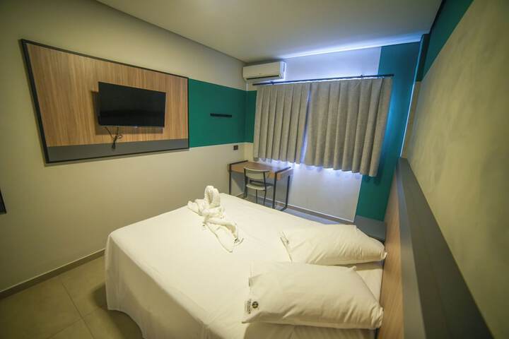 Room 11 of 21