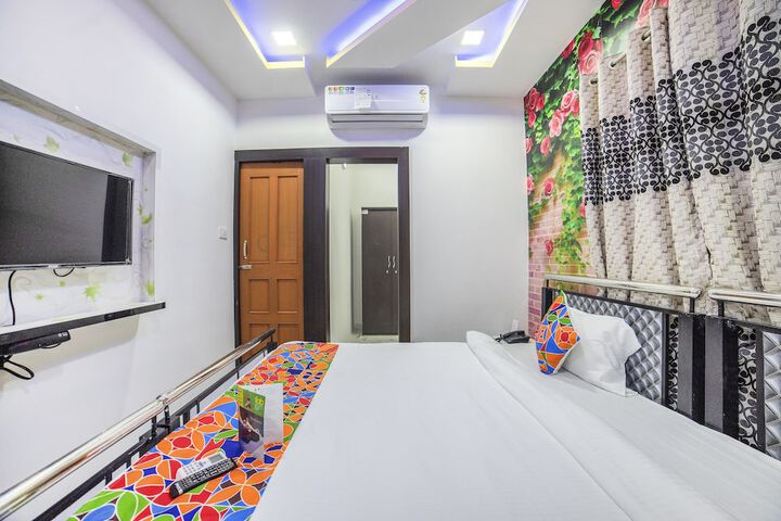 Room 13 of 25