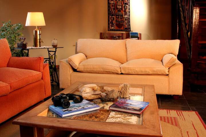 Entrance & Lobby