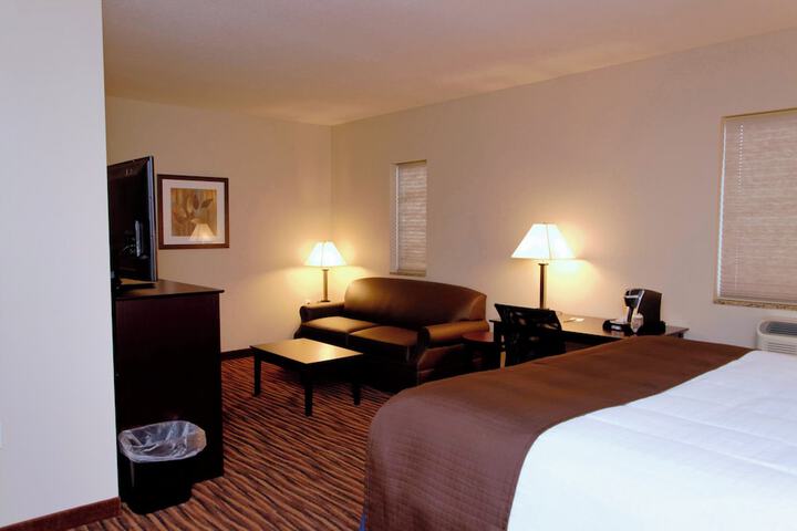 Standard | King Bed (9 of 21)