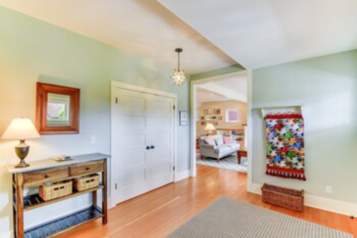 Room 9 of 24