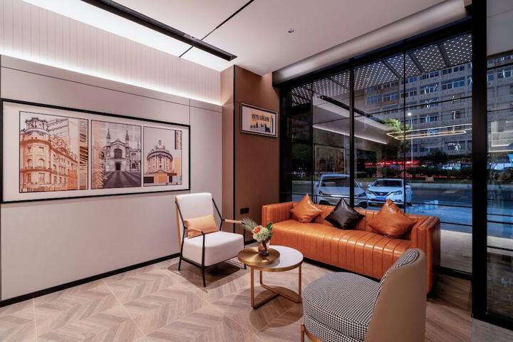 Hotel Interior 3 of 27