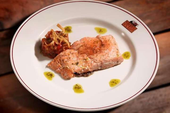 Dining 48 of 70